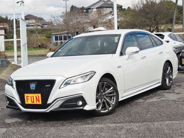 TOYOTA / CROWN sedan hybrid