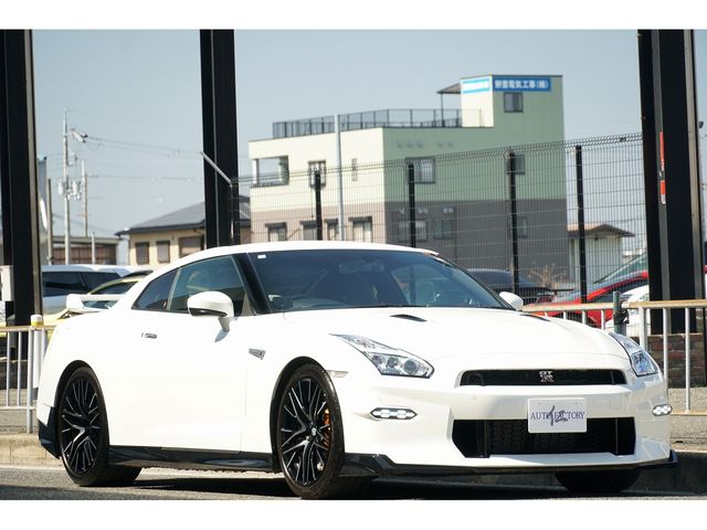 Japanese used car Ref# 1544343 NISSAN / GT-R