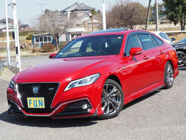 TOYOTA / CROWN sedan hybrid