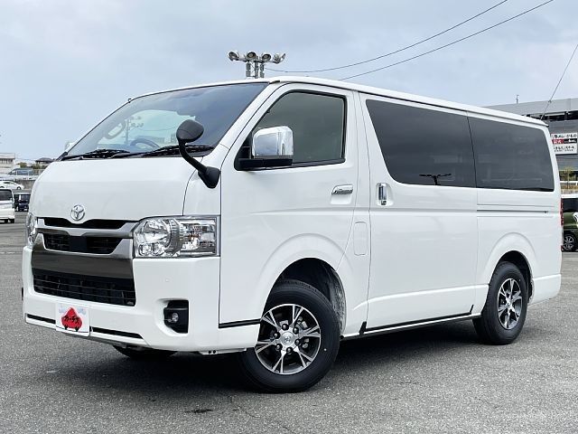 TOYOTA / HIACE van 4WD