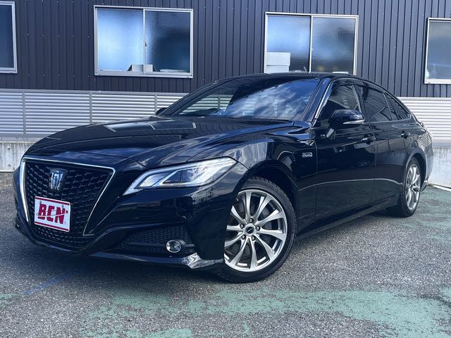 TOYOTA / CROWN sedan hybrid