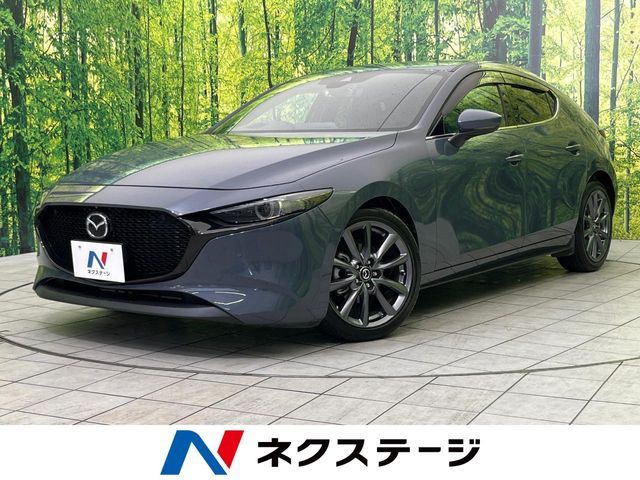 Japanese used car Ref# 1545133 MAZDA / MAZDA3 FASTBACK
