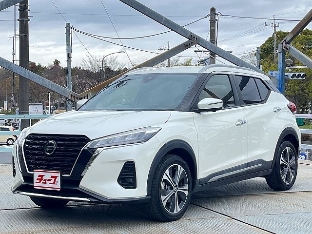 NISSAN / KICKS