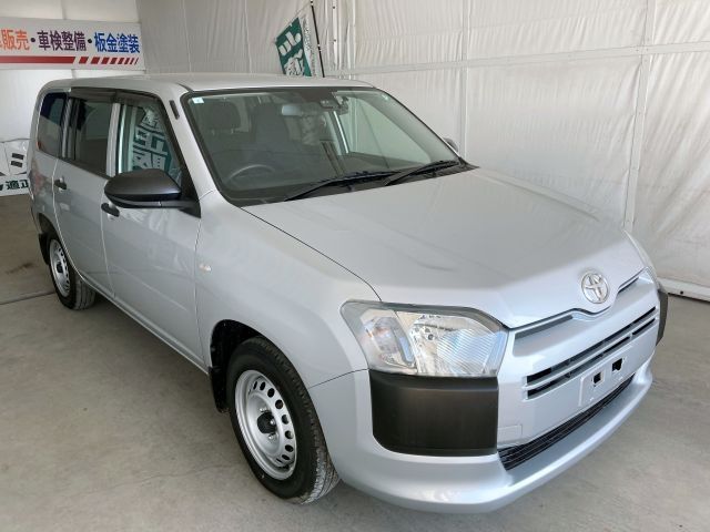 TOYOTA / PROBOX van HYBRID