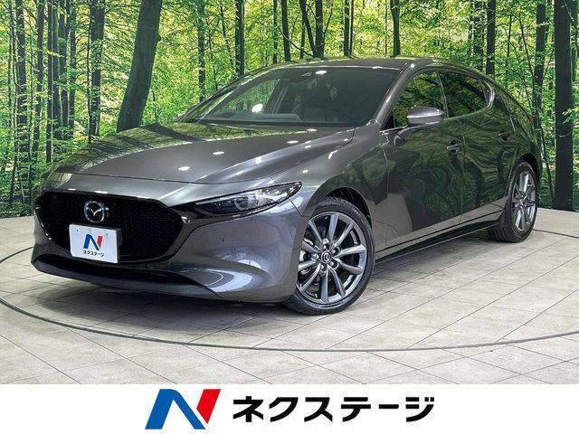 Japanese used car Ref# 1547370 MAZDA / MAZDA3 FASTBACK