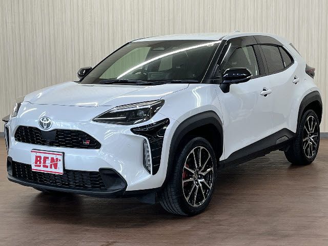 TOYOTA / YARIS CROSS HYBRID