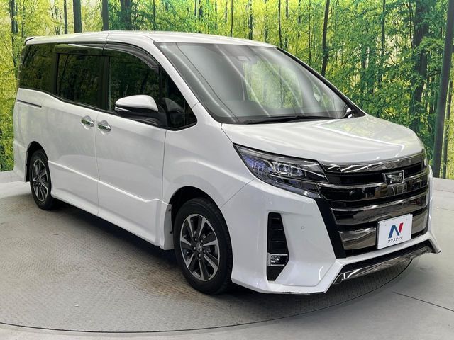 TOYOTA / NOAH