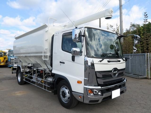 Japanese used car Ref# 1548395 HINO / RANGER