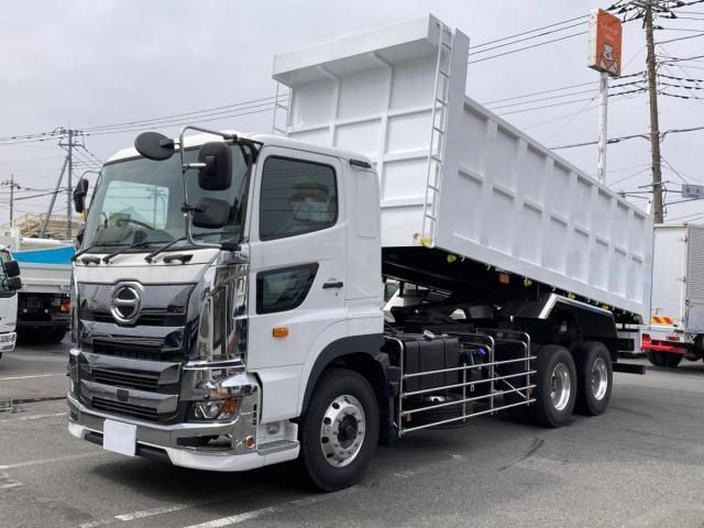 Japanese used car Ref# 1548589 HINO / PROFIA