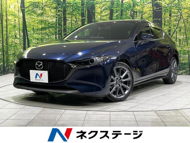 Japanese used car Ref# 1548937 MAZDA / MAZDA3 FASTBACK