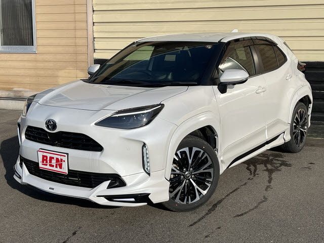 TOYOTA / YARIS CROSS HYBRID