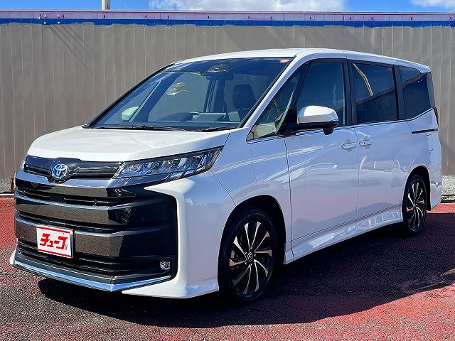 TOYOTA / NOAH HYBRID