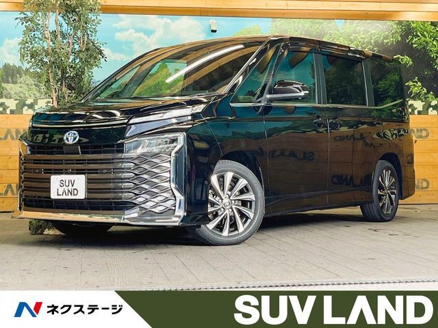 TOYOTA / VOXY HYBRID