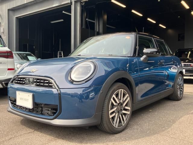 Japanese used car Ref# 1549688 BMW / MINI COOPER 5DOOR