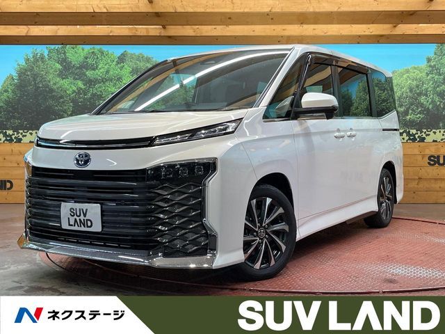 TOYOTA / VOXY HYBRID