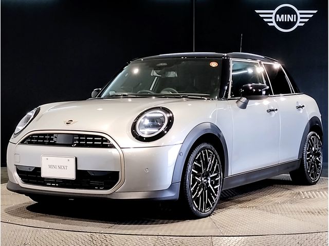 Japanese used car Ref# 1549931 BMW / MINI COOPER 5DOOR