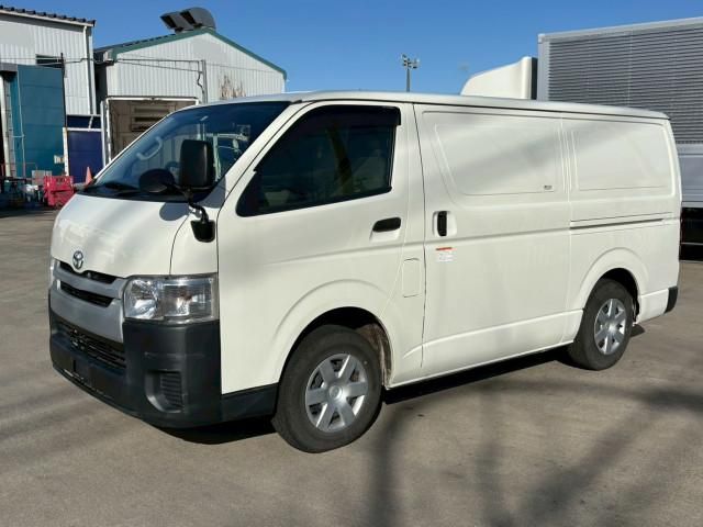 Japanese used car Ref# 1550145 TOYOTA / HIACE van 4WD
