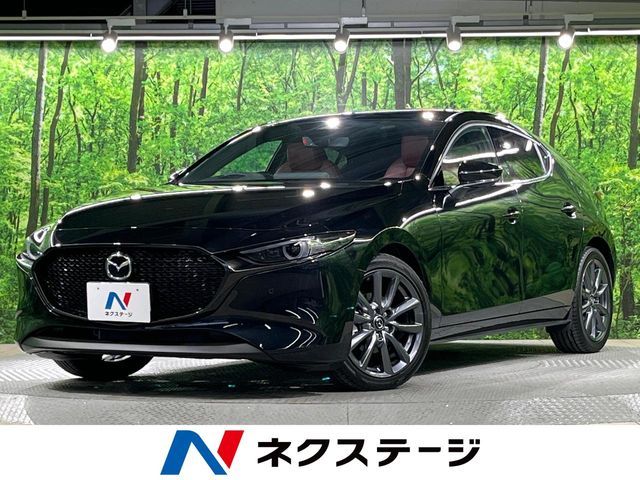 Japanese used car Ref# 1550214 MAZDA / MAZDA3 FASTBACK