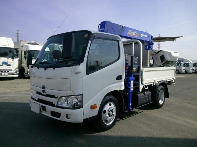 Japanese used car Ref# 1550365 HINO / DUTRO