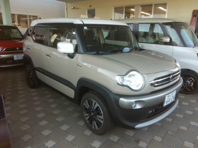 Japanese used car Ref# 1550442 SUZUKI / XBEE 4WD