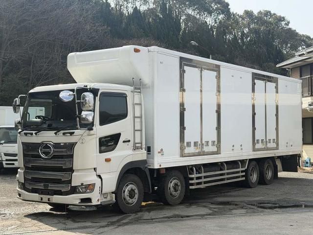 Japanese used car Ref# 1550633 HINO / PROFIA