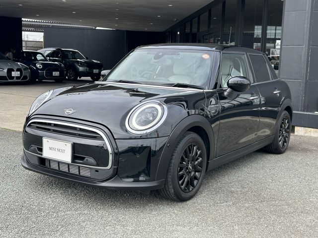 Japanese used car Ref# 1550764 BMW / MINI COOPER D 5DOOR