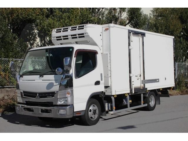 Japanese used car Ref# 1550827 MITSUBISHI / CANTER