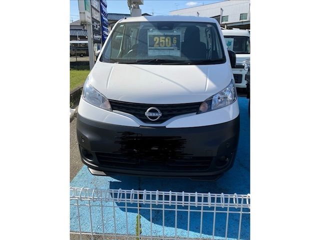 Japanese used car Ref# 1550884 NISSAN / NV200 VANETTE van