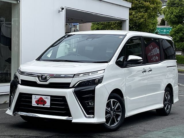 TOYOTA / VOXY