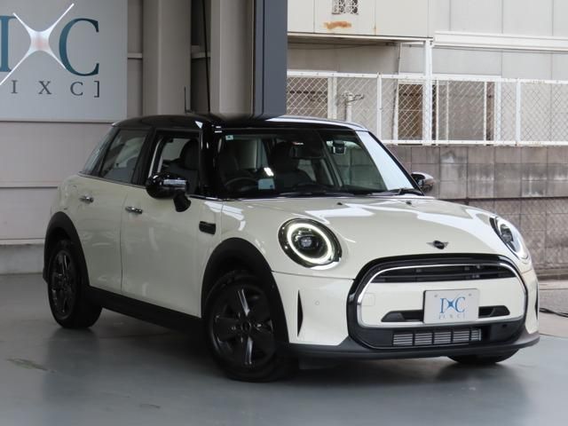 Japanese used car Ref# 1550952 BMW / MINI COOPER 5DOOR