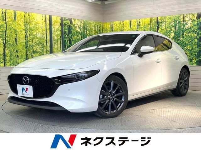 Japanese used car Ref# 1551164 MAZDA / MAZDA3 FASTBACK