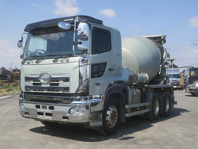 Japanese used car Ref# 1551351 HINO / PROFIA
