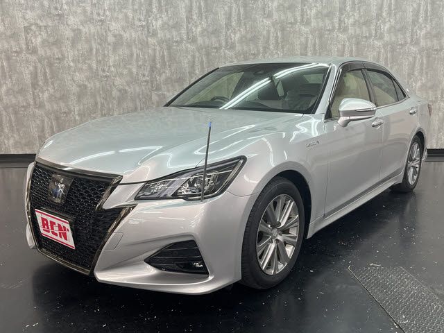 Japanese used car Ref# 1551442 TOYOTA / CROWN sedan hybrid