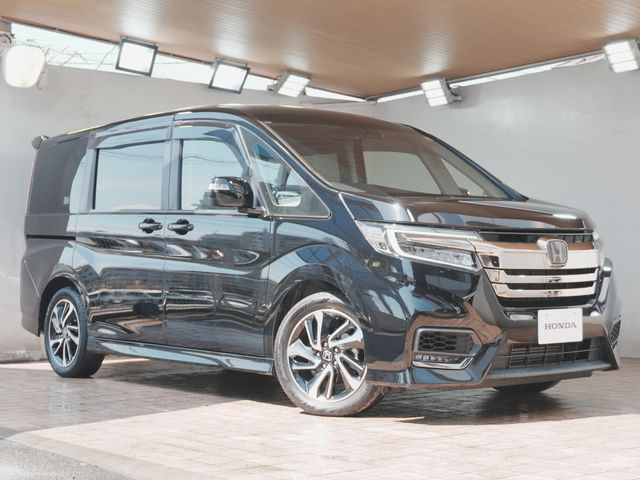 Japanese used car Ref# 1551573 HONDA / STEPWAGON SPADA