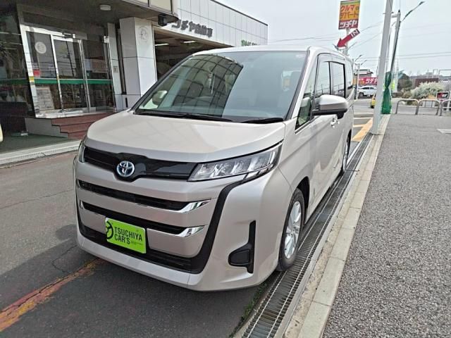 Japanese used car Ref# 1552037 TOYOTA / NOAH HYBRID