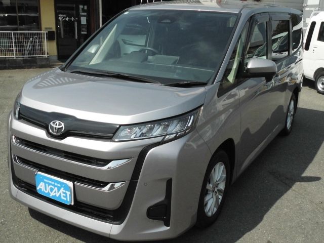Japanese used car Ref# 1552044 TOYOTA / NOAH