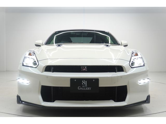 Japanese used car Ref# 1552138 NISSAN / GT-R