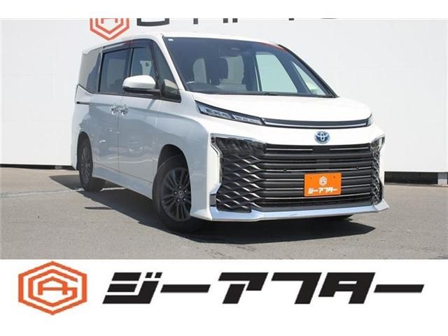 Japanese used car Ref# 1552266 TOYOTA / VOXY HYBRID