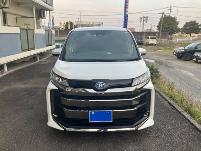 Japanese used car Ref# 1552371 TOYOTA / NOAH HYBRID
