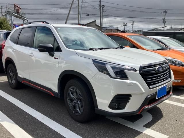 Japanese used car Ref# 1552434 SUBARU / FORESTER
