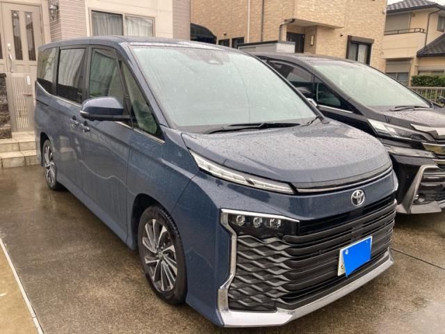 Japanese used car Ref# 1552488 TOYOTA / VOXY