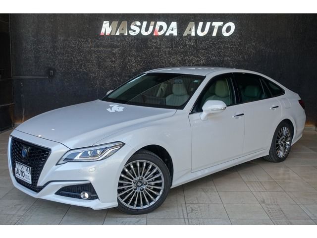 TOYOTA / CROWN sedan hybrid 4WD