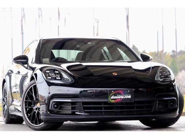 PORSCHE / PORSCHE PANAMERA