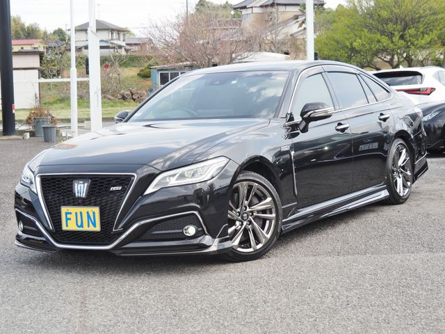 TOYOTA / CROWN sedan hybrid