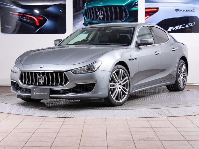MASERATI / MASERATI GHIBLI Sedan