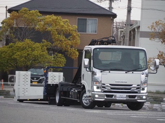 ISUZU / ELF
