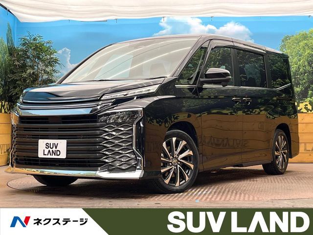 TOYOTA / VOXY HYBRID