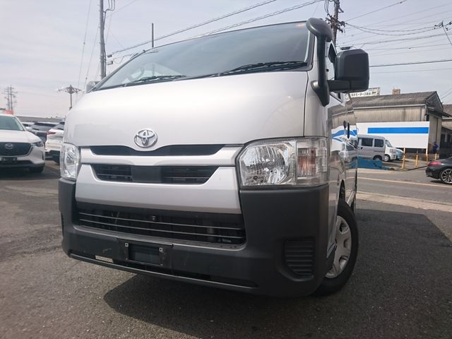 TOYOTA / HIACE van 1.2t 2WD