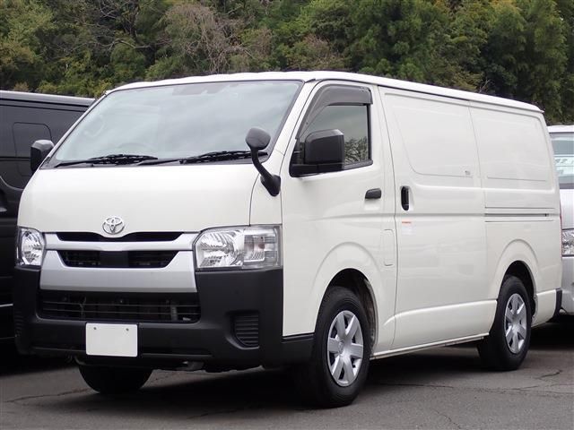 TOYOTA / HIACE van 1.2t 2WD