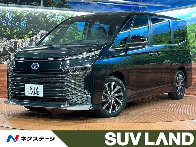 TOYOTA / VOXY HYBRID